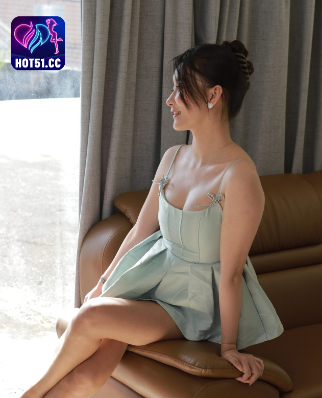 Qiu Qiu Hotlive
