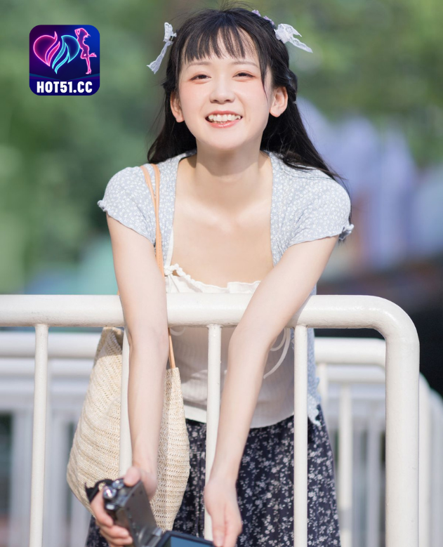 Ce Er Qing Hotlive