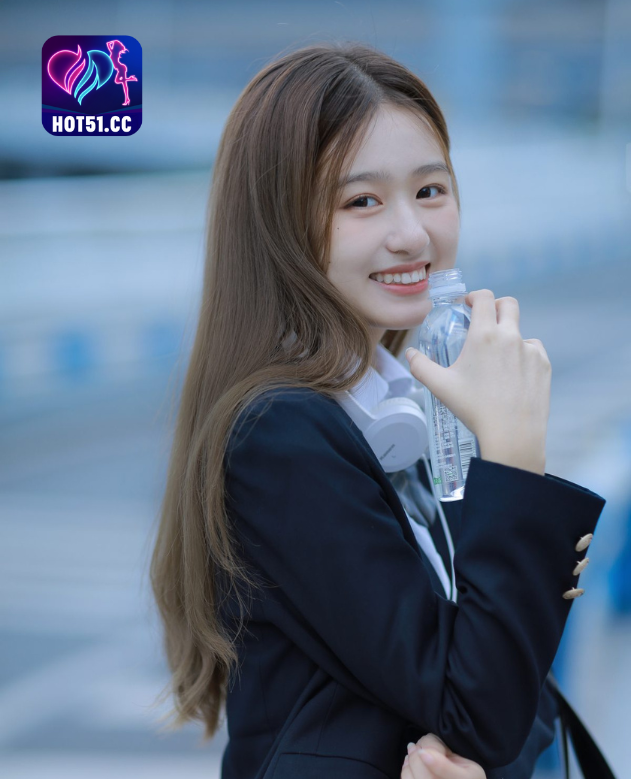 Xiao E Jiang Hotlive