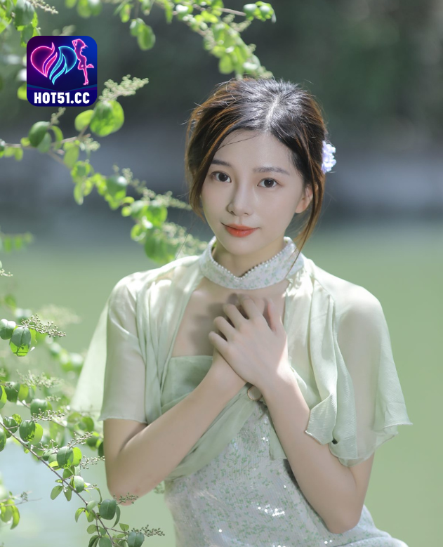 Tao Qian Hotlive