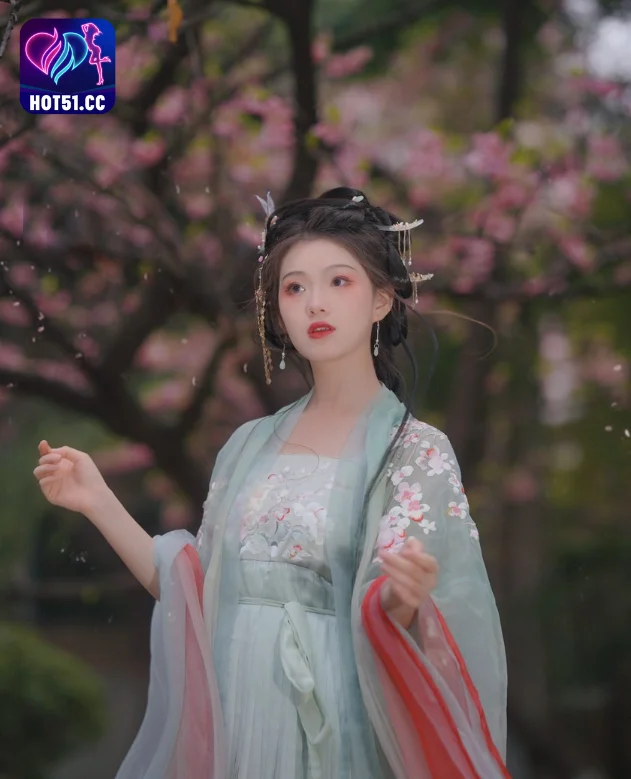 Yue Li-Hot51