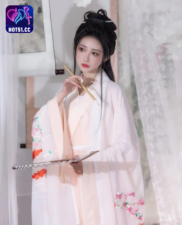 Qi Luo Sheng De Xiao Su Su-Hot51