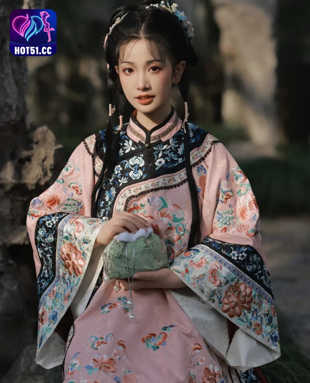 Yan Xiao Qi-Hot51