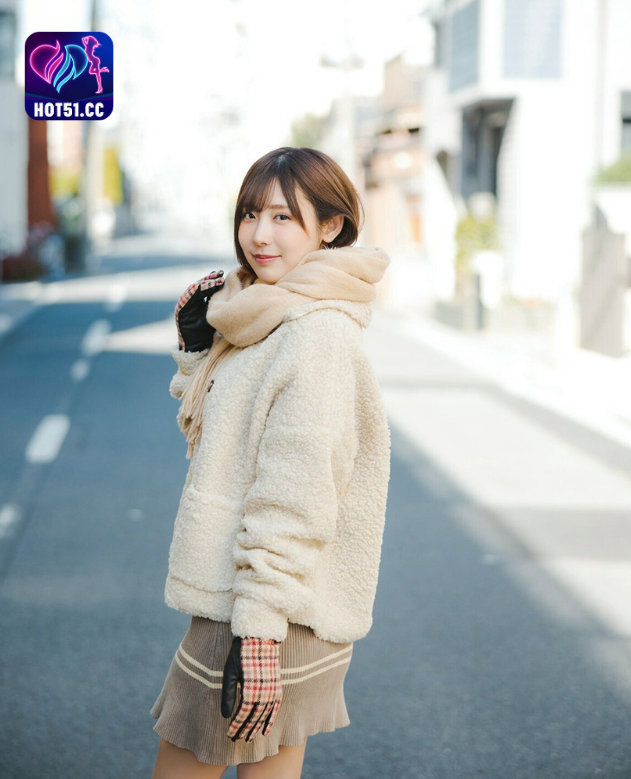 Asami-Hotlive