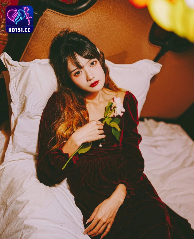 Tu ZhiBo-Hot51