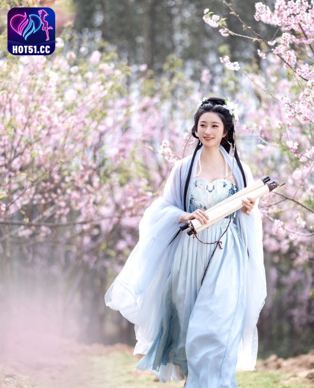 Yun Cao-Hot51