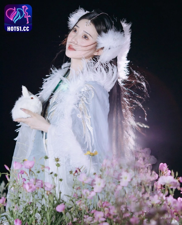 Chu Yuan Yuan-Hot51