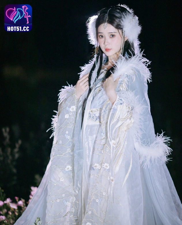 Chu Yuan Yuan-Hot51
