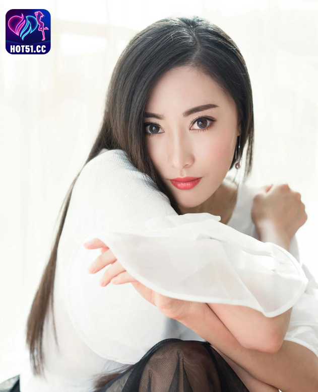 yinger cover-hot51