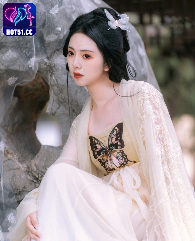 Qian Xue YaHot51