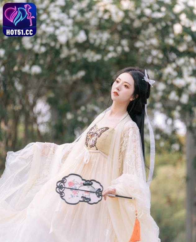 Qian Xue YaHot51
