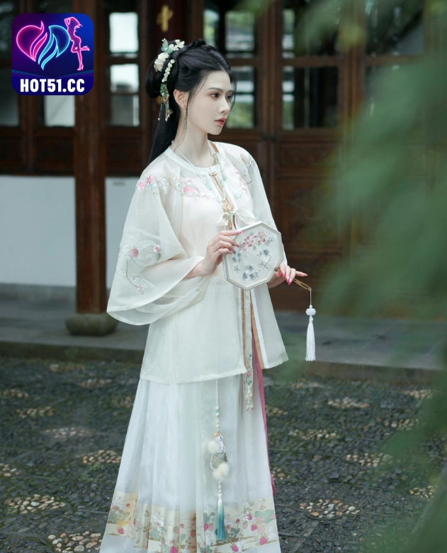 Xue Guo Qing-Hot51