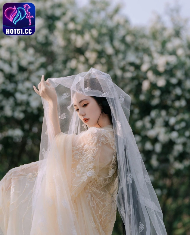 Qian Xue YaHot51