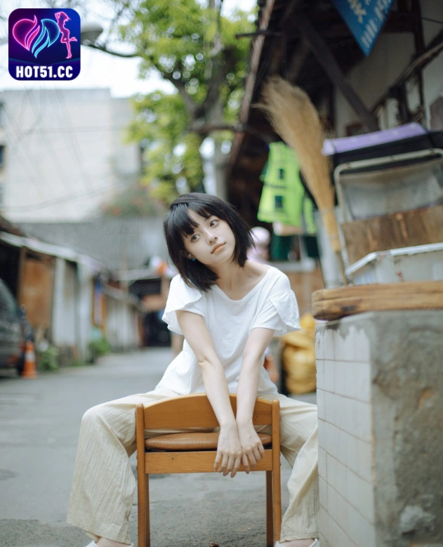 Yan Li Er-Hot51