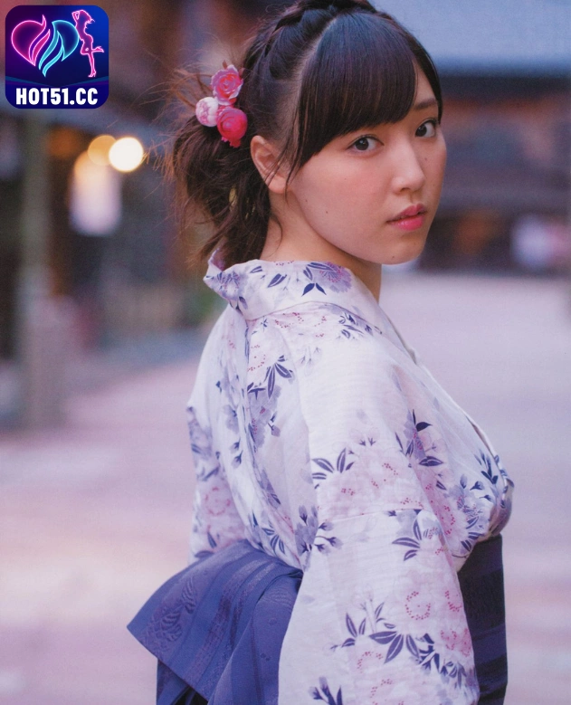 Mizuki Fukumura-Hot51