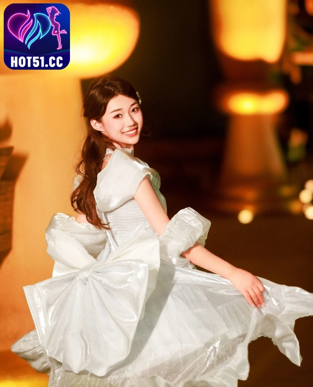 Xue Tong-Hot51