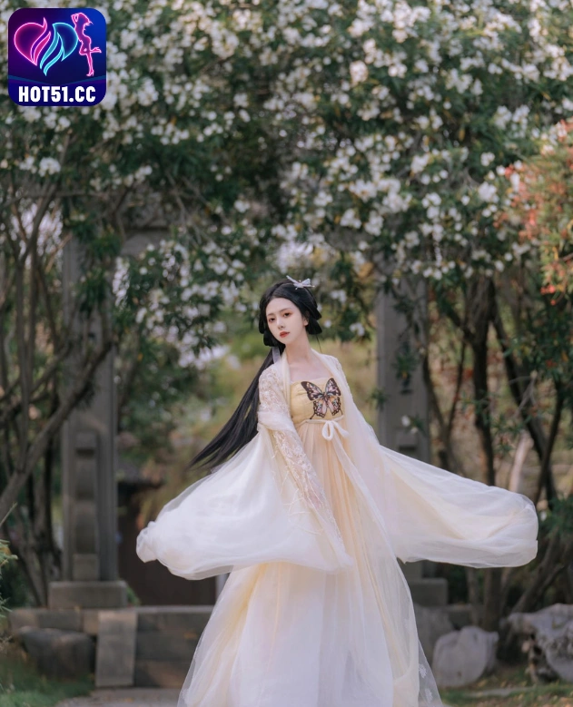 Qian Xue YaHot51