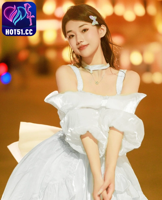 Xue Tong-Hot51